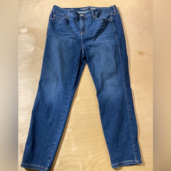 TORRID Trio Fit Skinny Jeans 16R-20R Limitl Stretch (KK) - Picture 3 of 10
